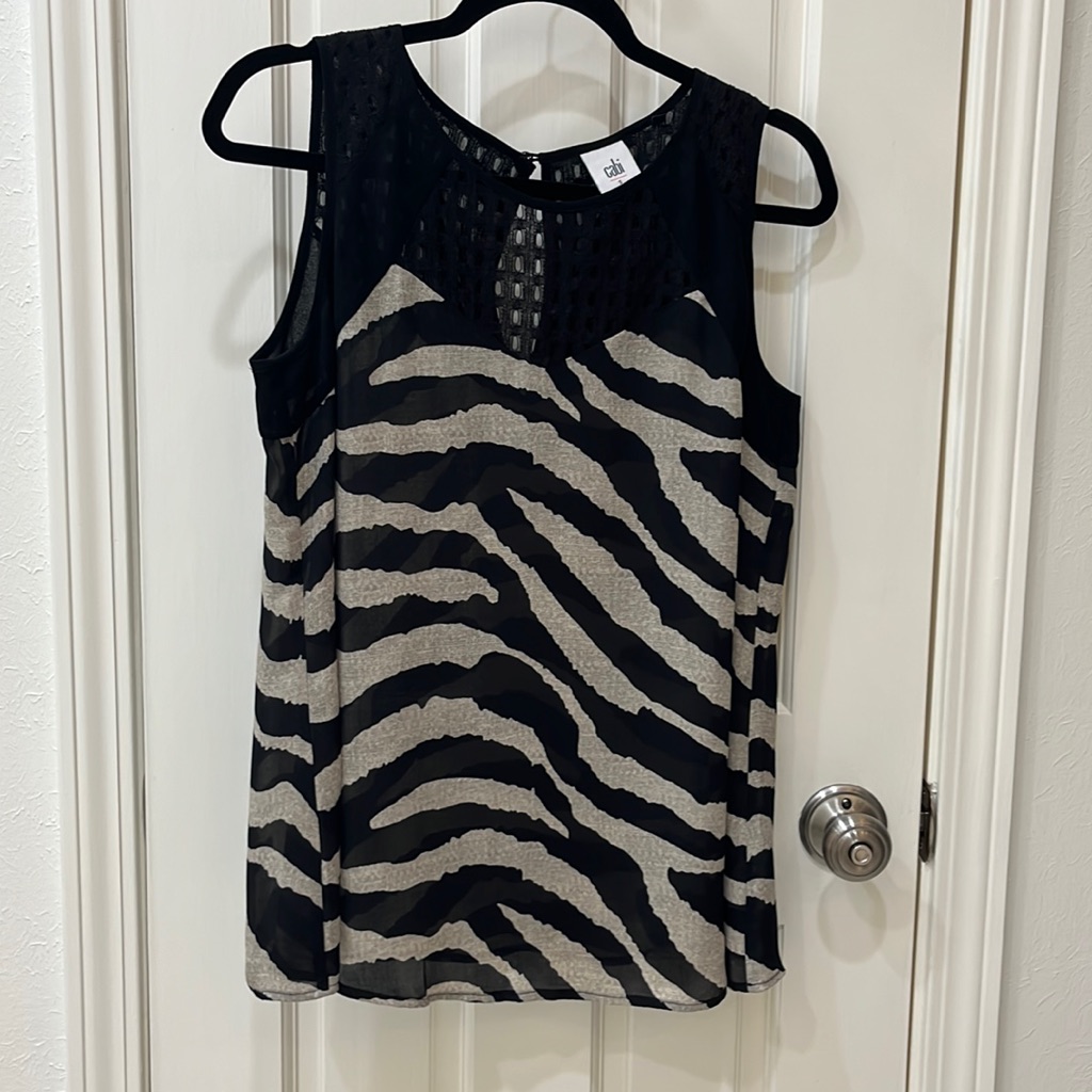 Small Cabi Black And Grey Zebra Striped Sleeveless Blouse.